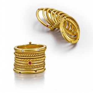 wb_bigSiobhan Ring-1233852568