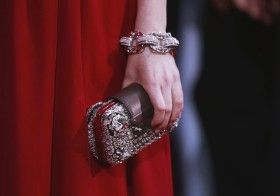 emma_stone_bracelet Emma Stone Bracelet Oscars 2012