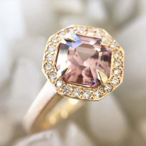 RO_ANZA_Zircon Rebecca Overmann ANZA Gems